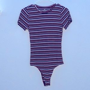 Cute Hollister bodysuit that has rarely been!